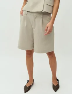 mbym Guri-M Shorts - Sand beige Online