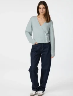 neo noir Kilua Fluffy Wrap Bluse - Lyseblå light blue Online