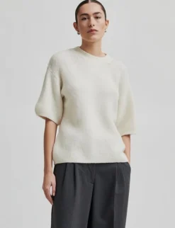 second female Wanda O-Neck Strik - sugar Clearance